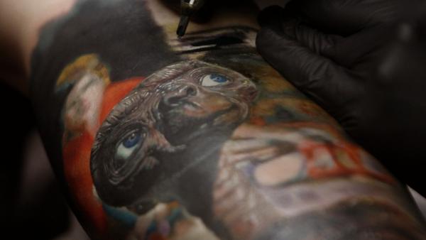 Tatuaje extraterrestre Tatuaje extraterrestre