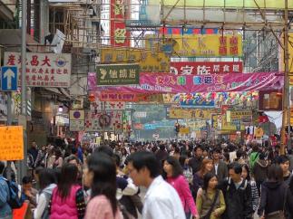 Multitud en Hong Kong