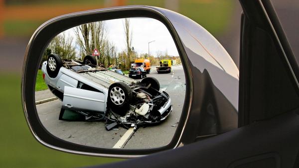 Cómo actuar en un accidente de tráfico Cómo actuar en un accidente de tráfico