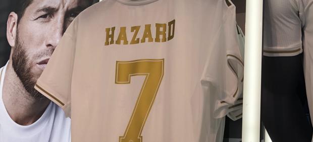 La nueva camiseta del Real Madrid con Eden Hazard y el número 7 ya está a la venta en el ...