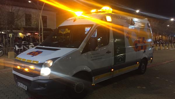 Jaén.- Sucesos.- Trasladan al hospital a cinco heridos tras un accidente entre un turismo y una moto en la capital Jaén.- Sucesos.- Trasladan al hospital a cinco heridos tras un accidente entre un turismo y una moto en la capital