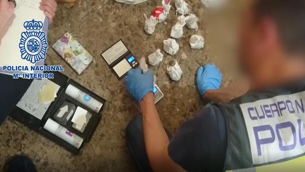 LA POLICÍA NACIONAL DESARTICULA UN GRUPO ORGANIZADO DEDICADO AL TRÁFICO DE HEROÍNA Y COCAÍNA LA POLICÍA NACIONAL DESARTICULA UN GRUPO ORGANIZADO DEDICADO AL TRÁFICO DE HEROÍNA Y COCAÍNA