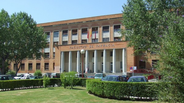 Facultad de Farmacia de la UCM Facultad de Farmacia de la UCM
