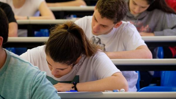 Los estudiantes de la CREUP apoyan una Selectividad única para toda España 'con criterios cuantitativos y objetivos' Los estudiantes de la CREUP apoyan una Selectividad única para toda España 'con criterios cuantitativos y objetivos'