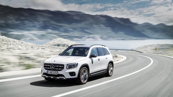 Un SUV de siete plazas: así es el nuevo coche familiar de Mercedes Un SUV de siete plazas: así es el nuevo coche familiar de Mercedes