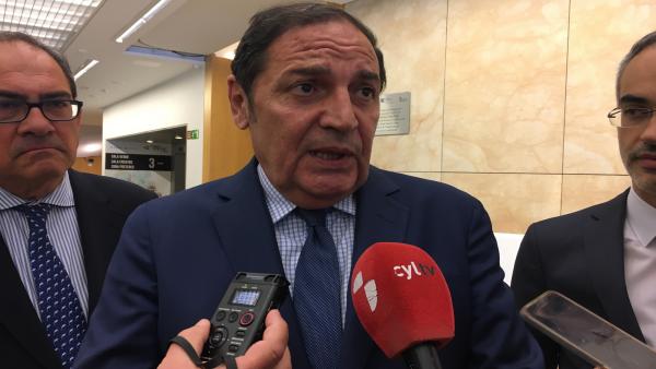 Sáez Aguado cree que tras las plataformas por la sanidad pública subyace el respaldo a partidos políticos concretos Sáez Aguado cree que tras las plataformas por la sanidad pública subyace el respaldo a partidos políticos concretos