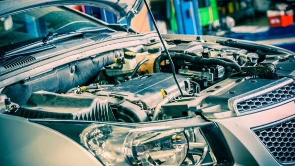 Cinco consejos para alargar la vida útil de la batería de tu coche Cinco consejos para alargar la vida útil de la batería de tu coche