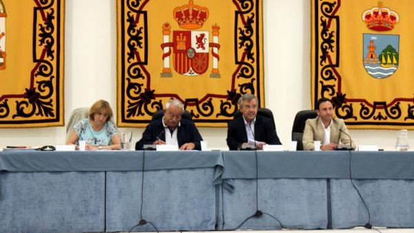 Málaga.- El Pleno de Estepona informa de la reducción del 60% de la 'deuda heredada', que se sitúa en 123 millones Málaga.- El Pleno de Estepona informa de la reducción del 60% de la 'deuda heredada', que se sitúa en 123 millones