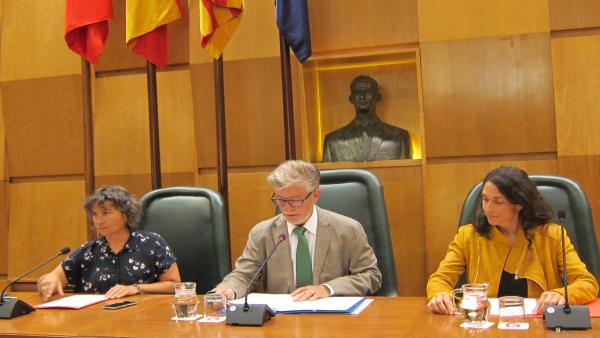 Zaragoza.- Pleno.- Santisteve tiende la mano desde la oposición para 'mantener el buen tono y la convivencia' Zaragoza.- Pleno.- Santisteve tiende la mano desde la oposición para 'mantener el buen tono y la convivencia'