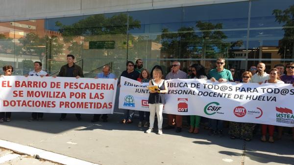 Huelva.- Urgen a la Junta a construir en Pescadería el colegio público prometido para abril de este año Huelva.- Urgen a la Junta a construir en Pescadería el colegio público prometido para abril de este año