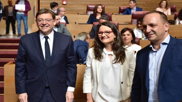 Ximo Puig cierra un acuerdo con Compromís y Unides Podem para el Gobierno de Valencia Ximo Puig cierra un acuerdo con Compromís y Unides Podem para el Gobierno de Valencia