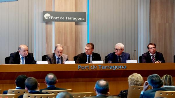 El Puerto de Tarragona presenta a Puertos del Estado su ciclo inversor de 160 millones en 4 años El Puerto de Tarragona presenta a Puertos del Estado su ciclo inversor de 160 millones en 4 años