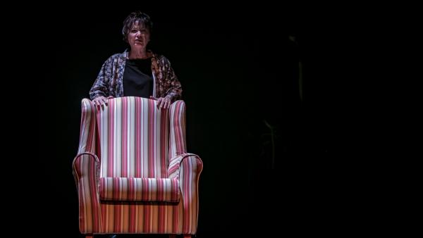 María Luisa Borruel en el papel de la escritora María Luisa Borruel en el papel de la escritora