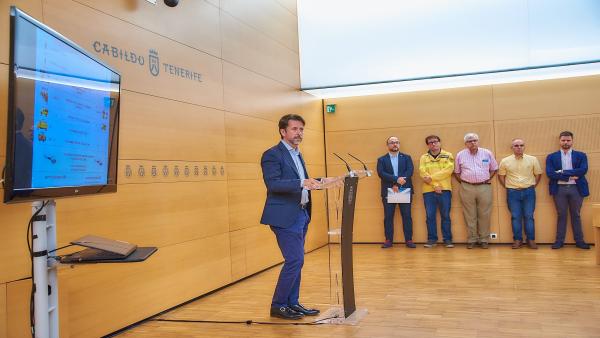 Casi 300 efectivos conforman el operativo contra incendios del Cabildo de Tenerife Casi 300 efectivos conforman el operativo contra incendios del Cabildo de Tenerife