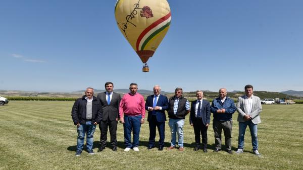 Ceniceros destaca que 'mejorar la calidad de los servicios es fortalecer nuestro sector turístico' Ceniceros destaca que 'mejorar la calidad de los servicios es fortalecer nuestro sector turístico'