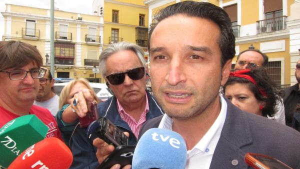 AV.- Ricardo Cabezas AV.- Ricardo Cabezas