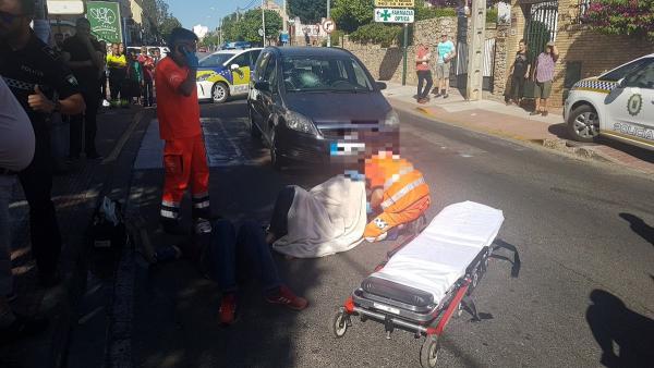 Sevilla.- Sucesos.- Heridas dos personas y un bebé tras ser atropellados por un turismo en San Juan Sevilla.- Sucesos.- Heridas dos personas y un bebé tras ser atropellados por un turismo en San Juan