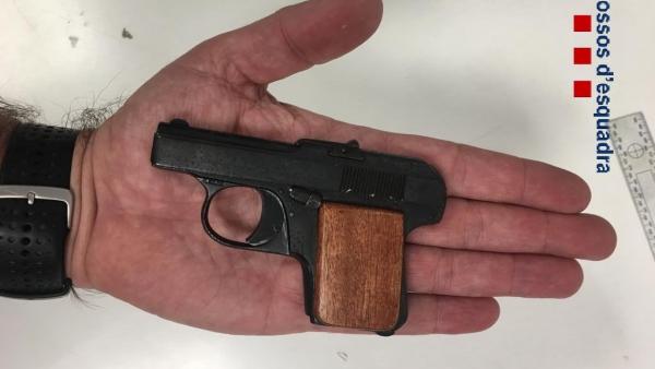 Sucesos.- Detenido por hacer seis disparos ante un local de ocio nocturno en Girona Sucesos.- Detenido por hacer seis disparos ante un local de ocio nocturno en Girona