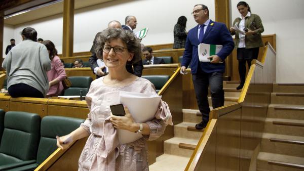 Ana Oregi (PNV)deja el Parlamento Vasco para ocupar el cargo de concejala en el Ayuntamiento de Vitoria Ana Oregi (PNV)deja el Parlamento Vasco para ocupar el cargo de concejala en el Ayuntamiento de Vitoria