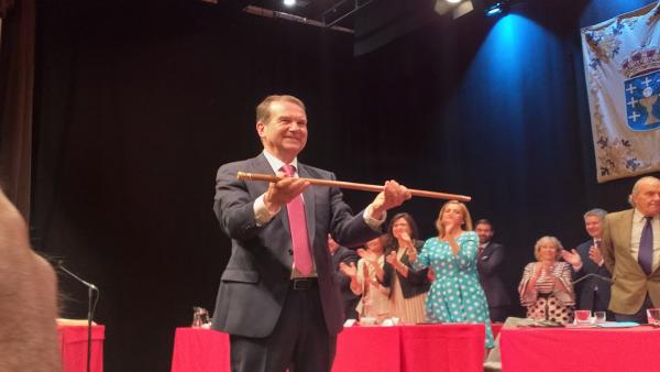 AV.- Abel Caballero, investido alcalde en su cuarto mandato consecutivo con 'mayoría absolutísima' AV.- Abel Caballero, investido alcalde en su cuarto mandato consecutivo con 'mayoría absolutísima'