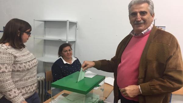 Cádiz.-26M.- Chipiona será gobernada por cuatro concejales de UxCH y 13 en la oposición Cádiz.-26M.- Chipiona será gobernada por cuatro concejales de UxCH y 13 en la oposición