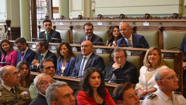 Del Olmo aparca el soterramiento en su discurso y asume que la integración en superficie ha sido 'refrendada' Del Olmo aparca el soterramiento en su discurso y asume que la integración en superficie ha sido 'refrendada'