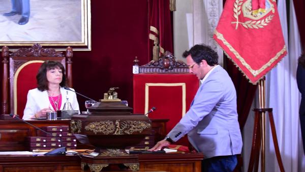 Cádiz.- 26M.- El PSOE logra 22 alcaldías, por 6 del PP, 5 de Adelante, 5 de IU, 4 de AxSí y 3 independientes Cádiz.- 26M.- El PSOE logra 22 alcaldías, por 6 del PP, 5 de Adelante, 5 de IU, 4 de AxSí y 3 independientes
