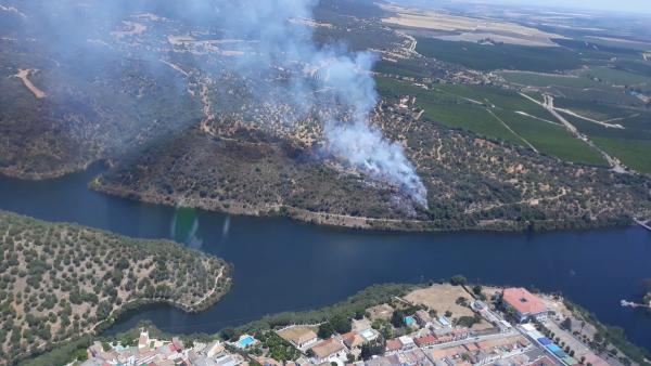 Córdoba.- Sucesos.- Declarado un incendio forestal en Hornachuelos Córdoba.- Sucesos.- Declarado un incendio forestal en Hornachuelos