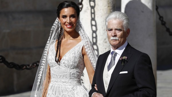 Pilar Rubio junto a su padre Manuel Rubio Pilar Rubio junto a su padre Manuel Rubio