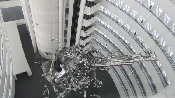 La escultura Splash, en el Pabellón Puente de Zaragoza La escultura Splash, en el Pabellón Puente de Zaragoza
