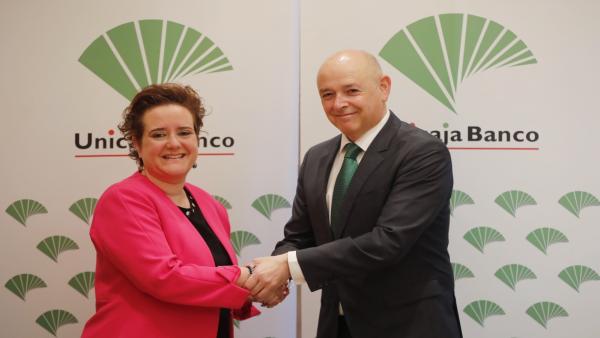 Unicaja Banco continuará como patrocinador del Premio Nacional de Periodismo Miguel Delibes Unicaja Banco continuará como patrocinador del Premio Nacional de Periodismo Miguel Delibes