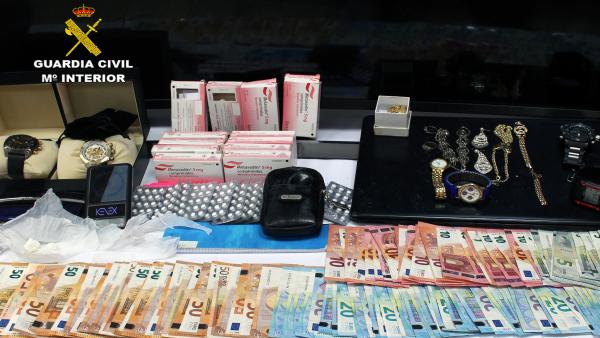 Sucesos.- La Guardia Civil desmantela en Murcia un activo punto de venta de droga Sucesos.- La Guardia Civil desmantela en Murcia un activo punto de venta de droga