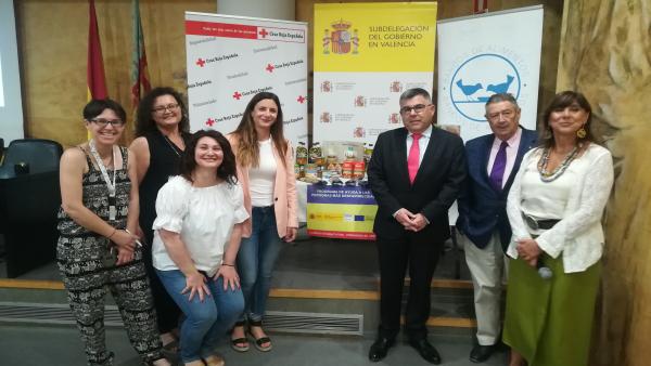 EL GOBIERNO DISTRIBUYE MÁS DE 2.800 TONELADAS DE ALIMENTOS EN LA COMUNITAT VALENCIANA CON LAS QUE SE BENEFICIARAN CERCA EL GOBIERNO DISTRIBUYE MÁS DE 2.800 TONELADAS DE ALIMENTOS EN LA COMUNITAT VALENCIANA CON LAS QUE SE BENEFICIARAN CERCA