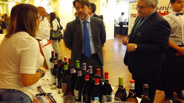 Guía Peñín trae a Tenerife la mayor muestra de vino español de calidad Guía Peñín trae a Tenerife la mayor muestra de vino español de calidad