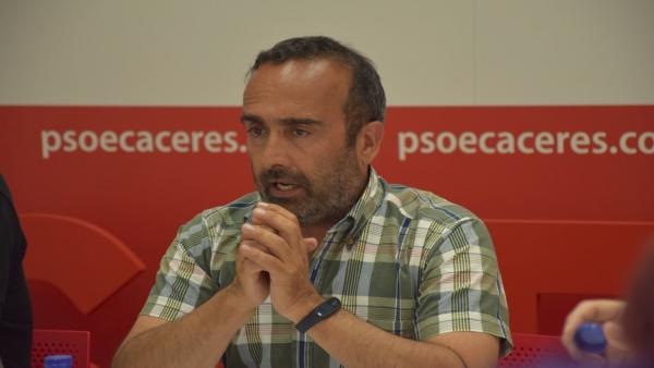 26M.- Morales (PSOE) asegura que la mayoría absoluta 'no es un cheque en blanco' sino una 'responsabilidad' 26M.- Morales (PSOE) asegura que la mayoría absoluta 'no es un cheque en blanco' sino una 'responsabilidad'