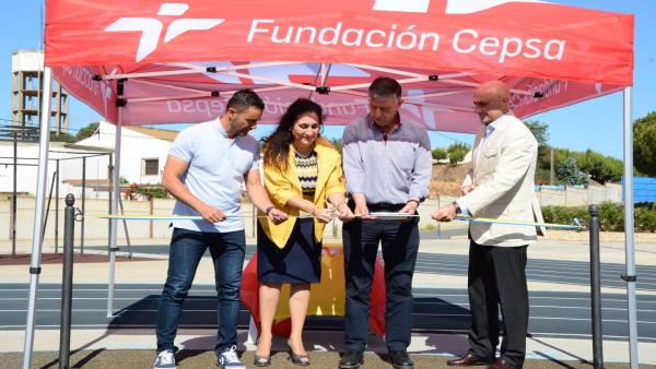 Huelva.- Palos cuenta con nuevo circuito de calistenia en el polideportivo fruto de la colaboración con Fundación Cepsa Huelva.- Palos cuenta con nuevo circuito de calistenia en el polideportivo fruto de la colaboración con Fundación Cepsa