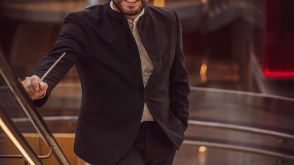 La Orquesta Sinfónica del Principado de Asturias finaliza la temporada 19/20 con la gira 'OSPA de cerca' La Orquesta Sinfónica del Principado de Asturias finaliza la temporada 19/20 con la gira 'OSPA de cerca'