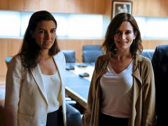 La candidata de Vox a la Comunidad de Madrid, Rocío Monasterio, junto a su homóloga del PP, Isabel Díaz-Ayuso.