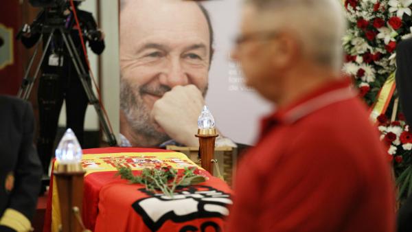 Capilla ardiente de Rubalcaba en el Congreso Capilla ardiente de Rubalcaba en el Congreso