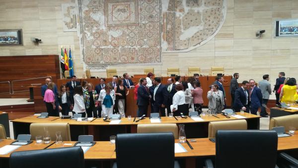Arranca la X Legislatura en la Asamblea de Extremadura, con mayoría absoluta del PSOE y Blanca Martín como presidenta Arranca la X Legislatura en la Asamblea de Extremadura, con mayoría absoluta del PSOE y Blanca Martín como presidenta
