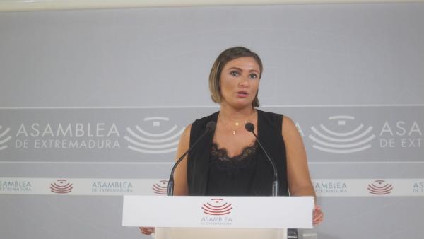 El PSOE aboga por el 'diálogo' en la X Legislatura y se marca como reto la lucha contra el desempleo o la despoblación El PSOE aboga por el 'diálogo' en la X Legislatura y se marca como reto la lucha contra el desempleo o la despoblación