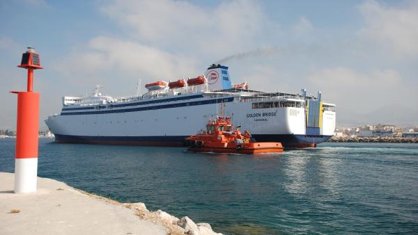 Granada.- Puertos.- Llega a Motril el buque Golden Bridge, de FRS, que hará la línea de Melilla Granada.- Puertos.- Llega a Motril el buque Golden Bridge, de FRS, que hará la línea de Melilla