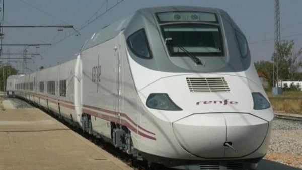 Almería.-Renfe pondrá una tarifa 'Alcazaba' de entre 25 y 30 euros para los trenes entre Almería y Madrid desde julio Almería.-Renfe pondrá una tarifa 'Alcazaba' de entre 25 y 30 euros para los trenes entre Almería y Madrid desde julio
