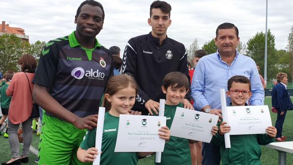 Clausurado el curso de la Academia del Racing con una fiesta Clausurado el curso de la Academia del Racing con una fiesta