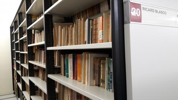 Cultura.- La Biblioteca Valenciana adquiere el legado documental, gráfico y audiovisual de Ricard Blasco Cultura.- La Biblioteca Valenciana adquiere el legado documental, gráfico y audiovisual de Ricard Blasco