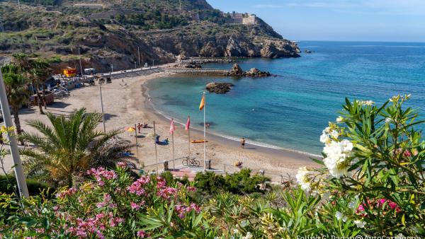 Cala Cortina compite por ser la mejor playa de España según los lectores de Condé Nast Traveler Cala Cortina compite por ser la mejor playa de España según los lectores de Condé Nast Traveler