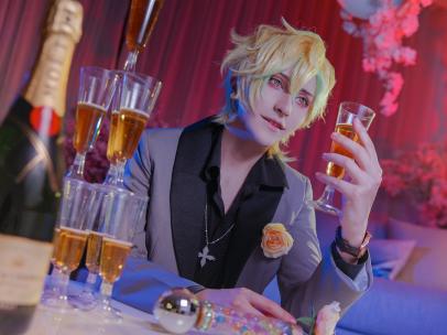 Knitemaya Cosplay