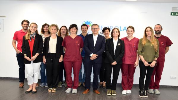 Adacen y la UPNA colaboran en un proyecto para mejorar la calidad de vida de las personas con daño cerebral adquirido Adacen y la UPNA colaboran en un proyecto para mejorar la calidad de vida de las personas con daño cerebral adquirido