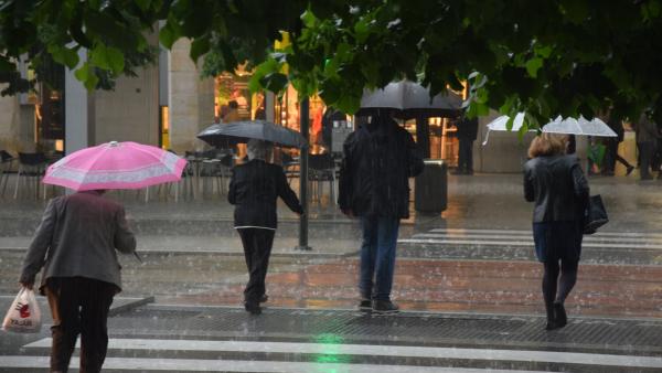 Lluvia en Zaragoza. Lluvia en Zaragoza.