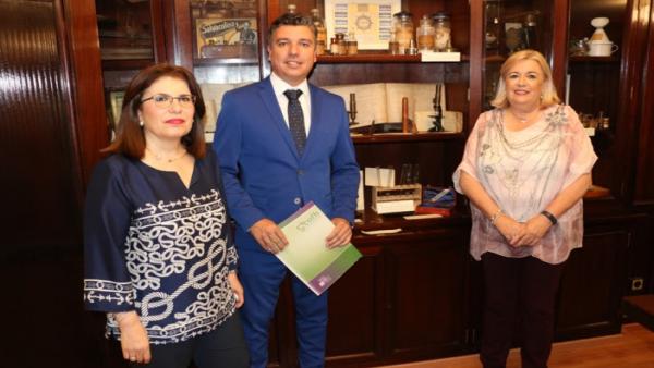 Huelva.- El Colegio de Farmacéuticos acoge una muestra que repasa 100 años de historia de la farmacia onubense Huelva.- El Colegio de Farmacéuticos acoge una muestra que repasa 100 años de historia de la farmacia onubense
